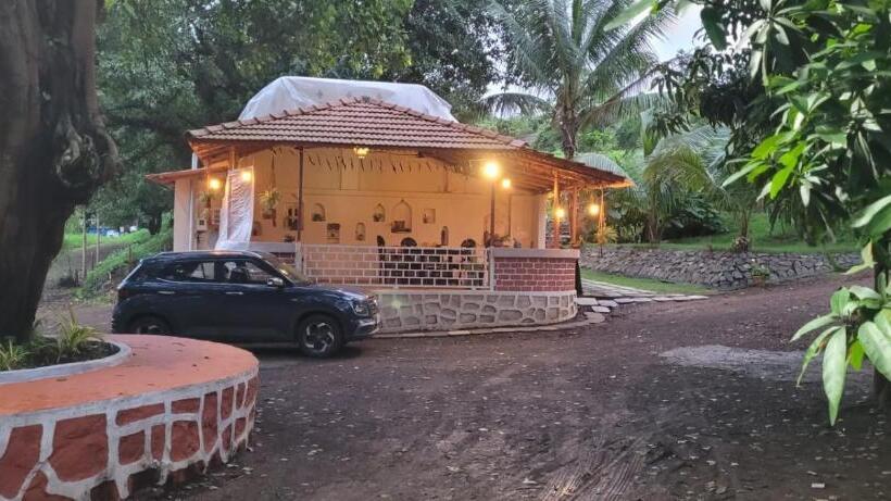 منتجع Sukriti Farms