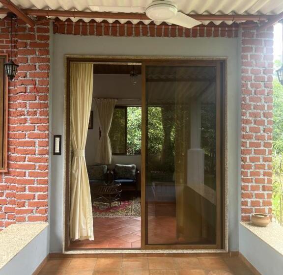 منتجع Sukriti Farms