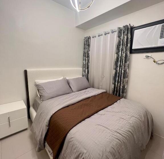 Vine Residences Tower 5 Unit 208 Euno Condotel Staycation
