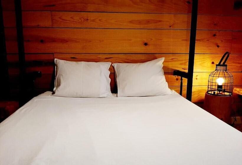 هاستل Hostal Erasmus By Gaiarooms