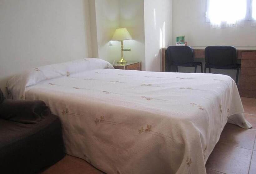 בית מלון כפרי Hostal El Estudio
