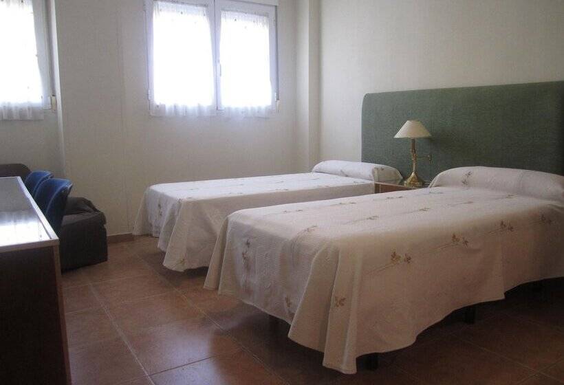 בית מלון כפרי Hostal El Estudio
