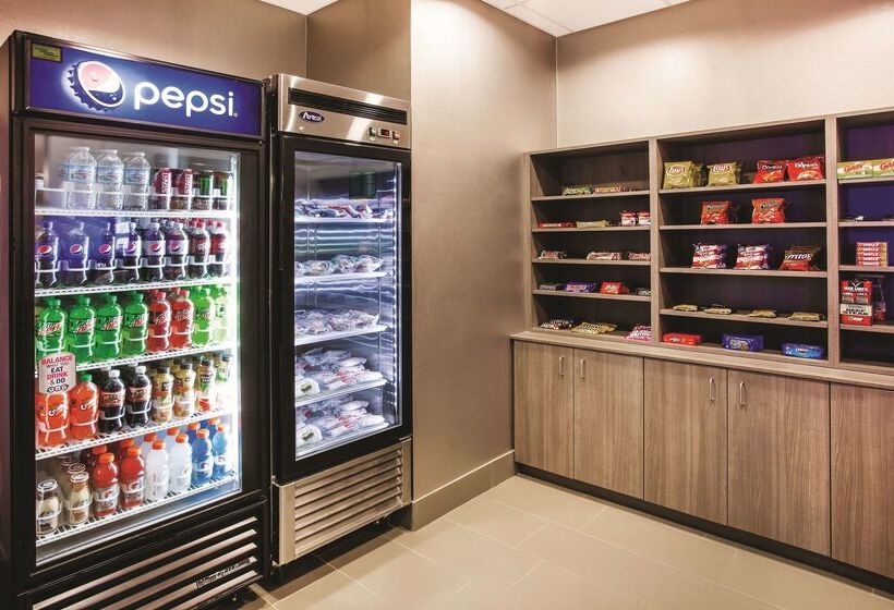 هتل La Quinta By Wyndham St. Paul Woodbury