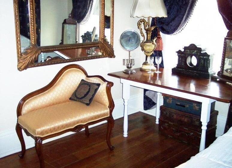 فندق Shadowlawn Bed And Breakfast