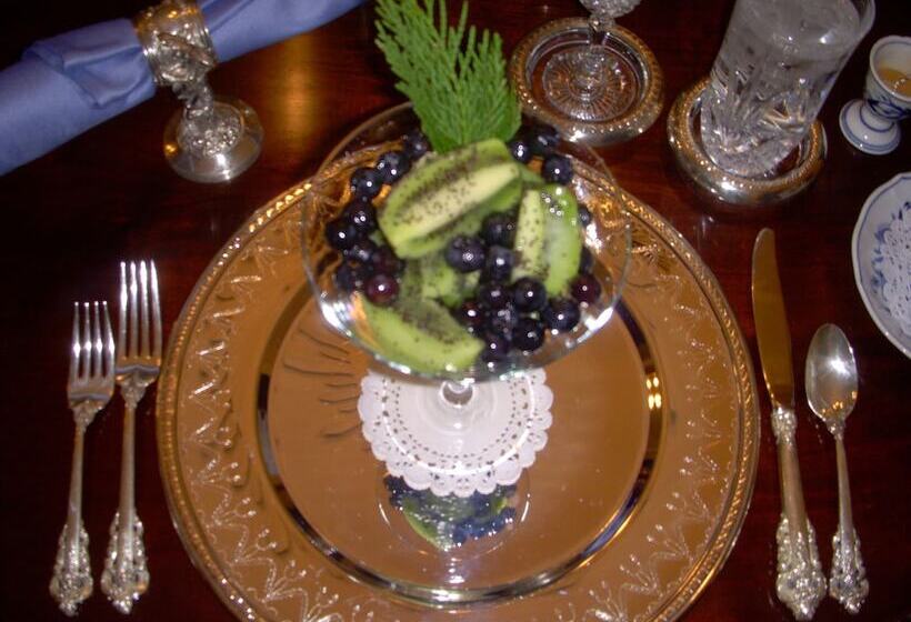 فندق Shadowlawn Bed And Breakfast