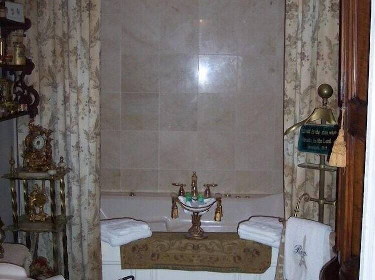 فندق Shadowlawn Bed And Breakfast