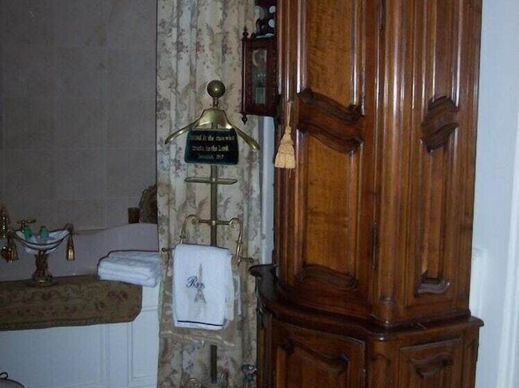 فندق Shadowlawn Bed And Breakfast
