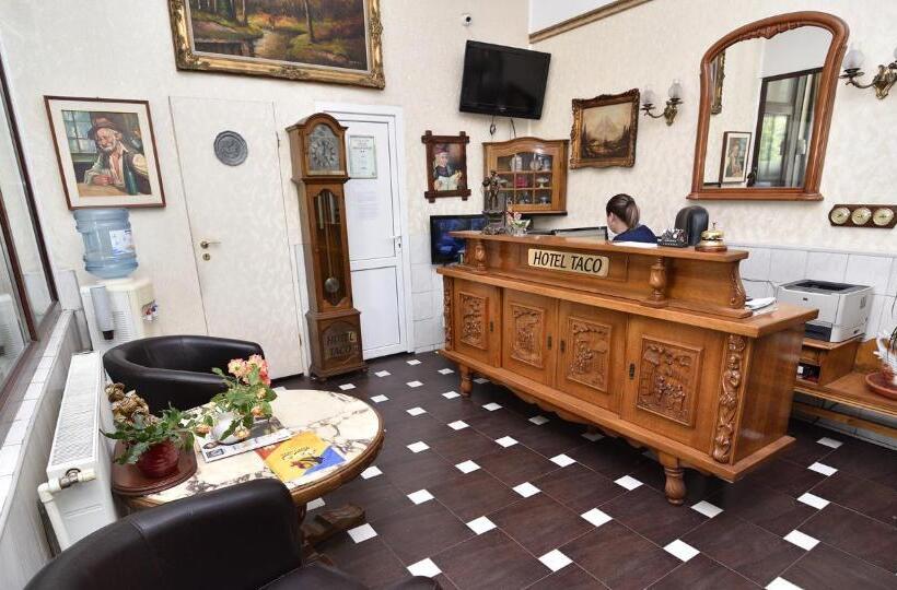 هتل Taco