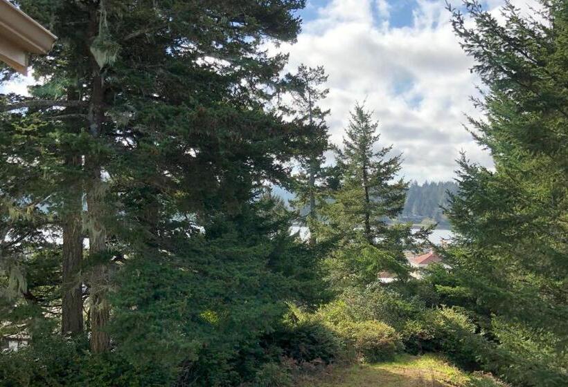 호텔 The Landmark Inn