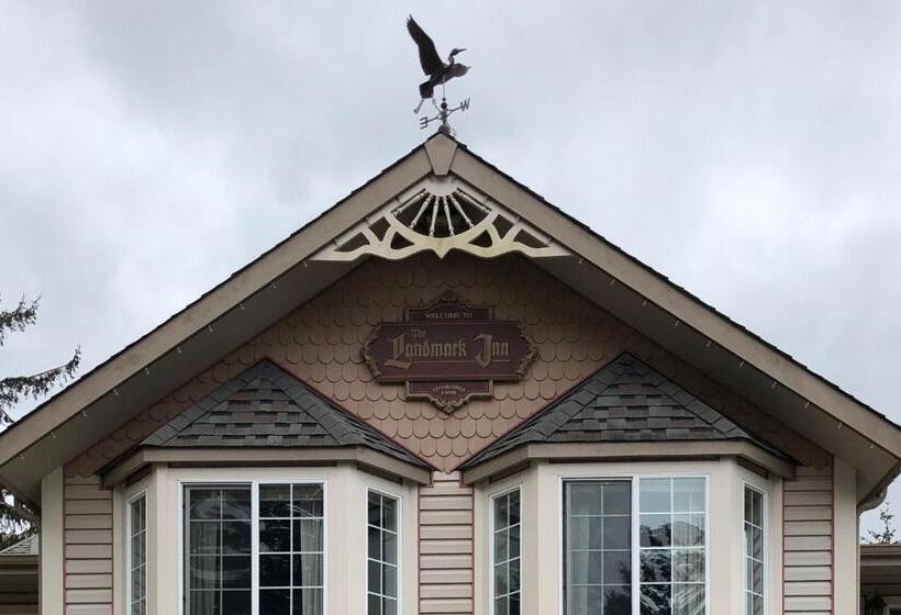 호텔 The Landmark Inn