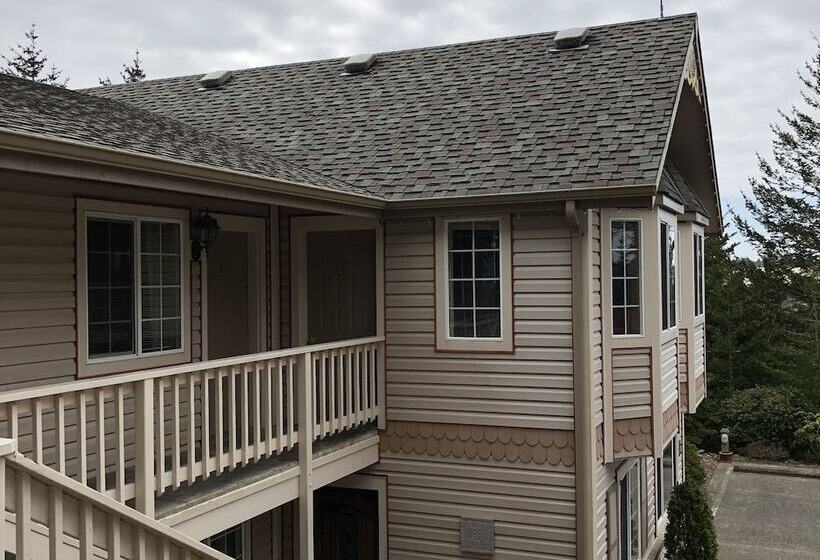 호텔 The Landmark Inn