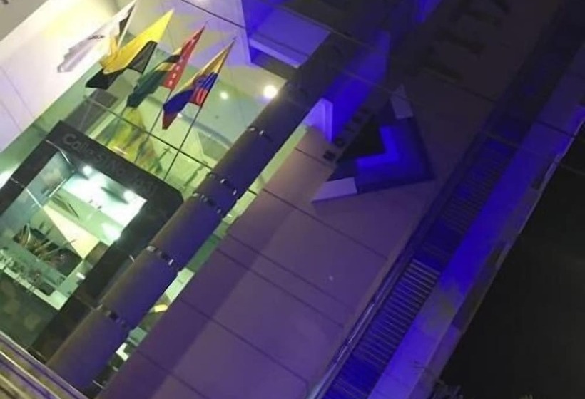 هتل Titanium Plaza