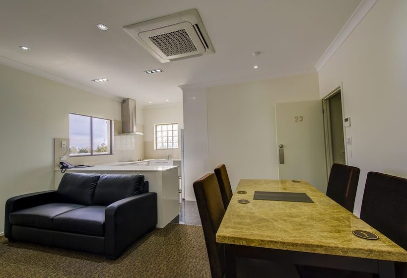 モーテル Western Downs Motor Inn