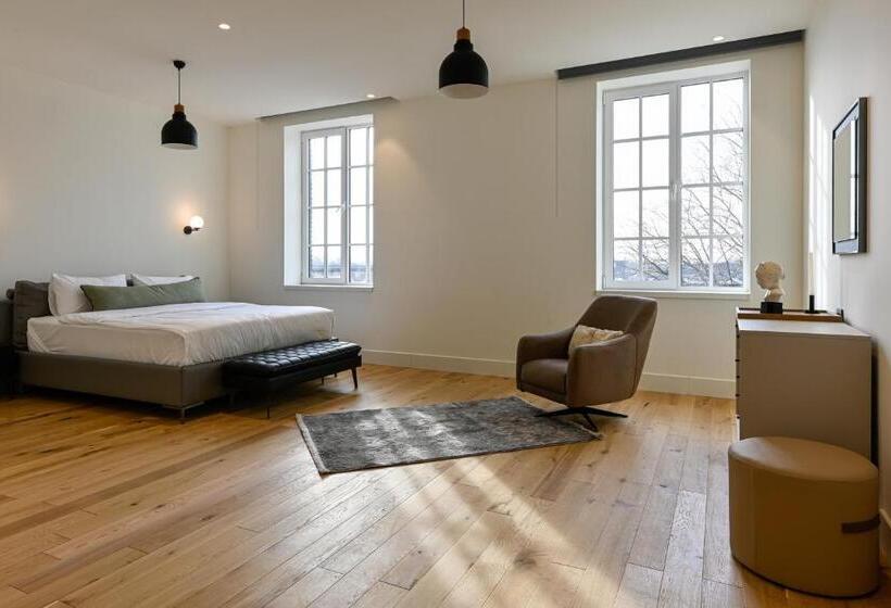 12a, Luxe & Uniek Bioscoopzaal Terras Uitzicht