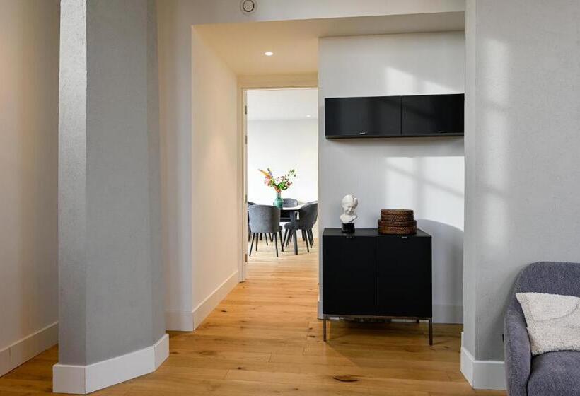 12a, Luxe & Uniek Bioscoopzaal Terras Uitzicht