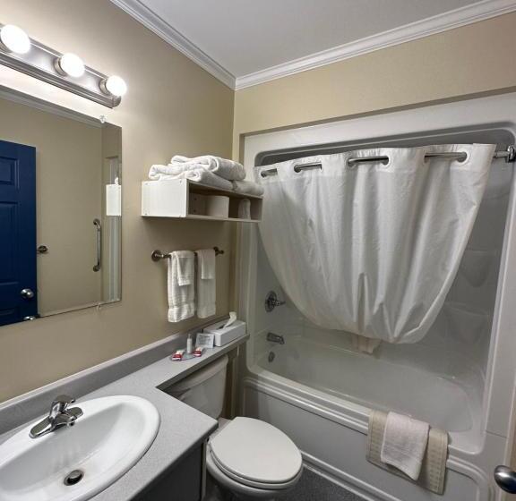 هاستل Travellers Inn Fredericton Nb