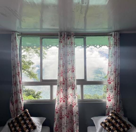 فندق صغير Wake In Himalayas