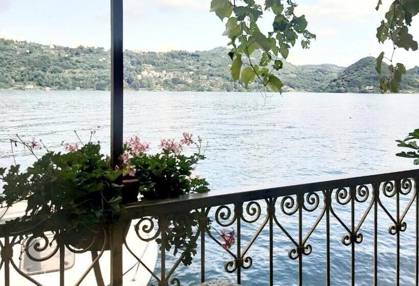 مبيت وإفطار The Cottage