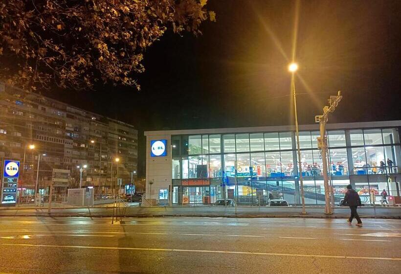 هتل کپسول Panda Victor Space Capsule Hostel Neo Nomad