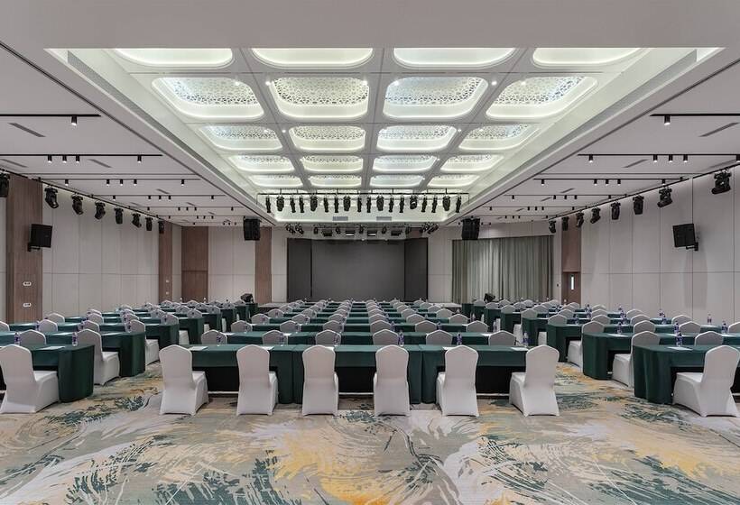 فندق Holiday Inn Express Yinchuan Yuehai