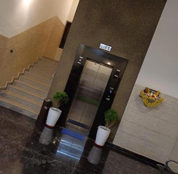 酒店 Usha Boardingandlodging