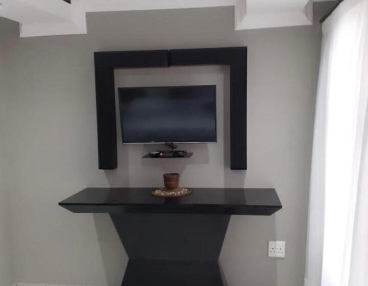 פנסיון Ndivho Guesthouse