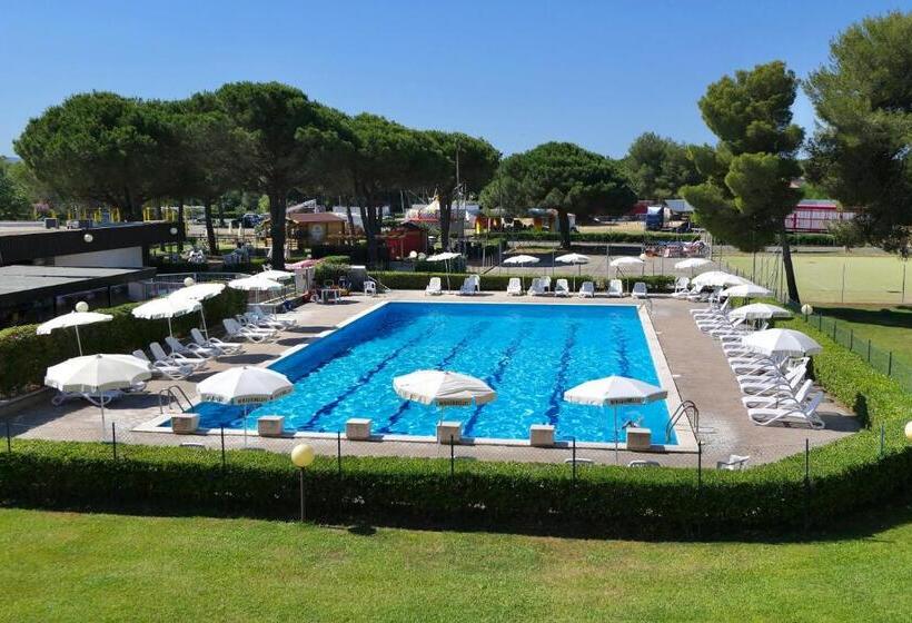 Studio 2 Beds In Residence With Swimming Pool Bed And Bath Linen Included
