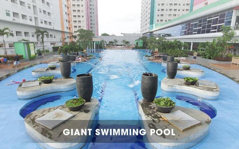 Green Pramuka City Harian By Dea Roooms