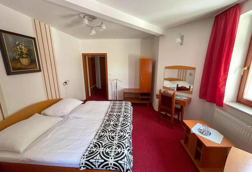 Motel Na Vrchu Baba S.r.o
