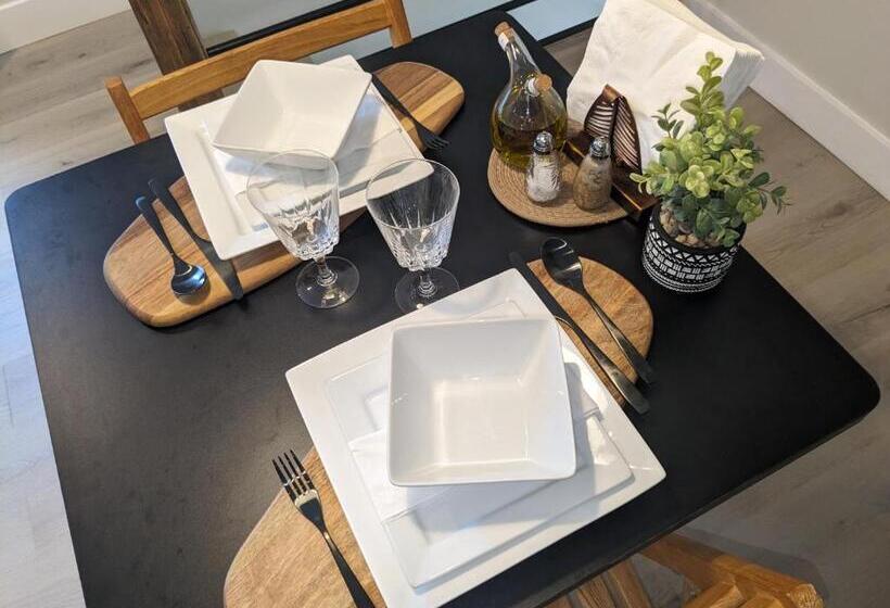 펜션 Lakewoods Urban Suite