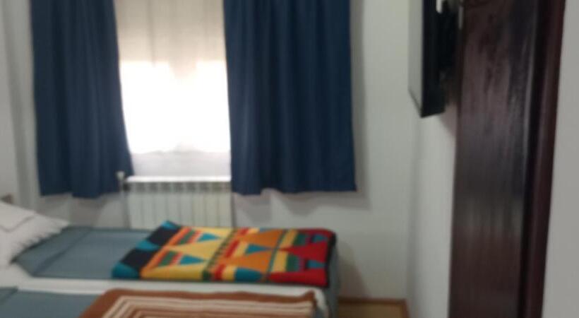 هاستل Airport Md Rooms 2