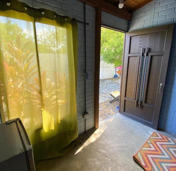 هاستل Posada Miss Anibel