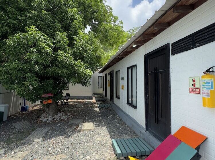 هاستل Posada Miss Anibel