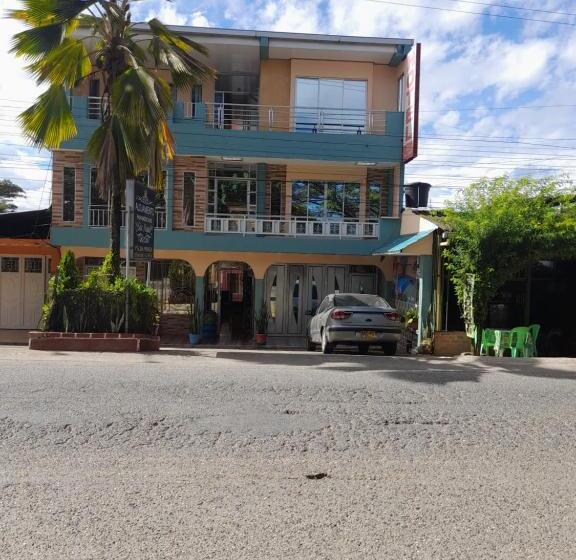 هتل Alojamiento Panamericano San Miguel