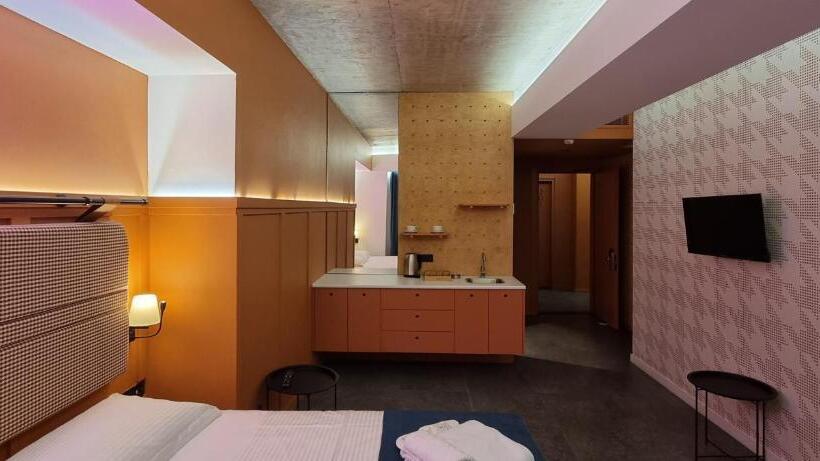 هتل Bamboo Garden