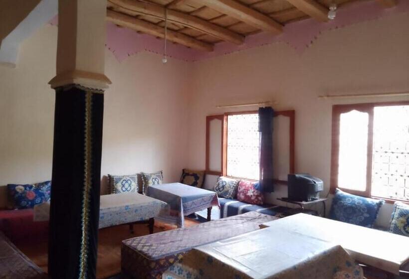 هتل Hôtel Auberge Etoile Dades