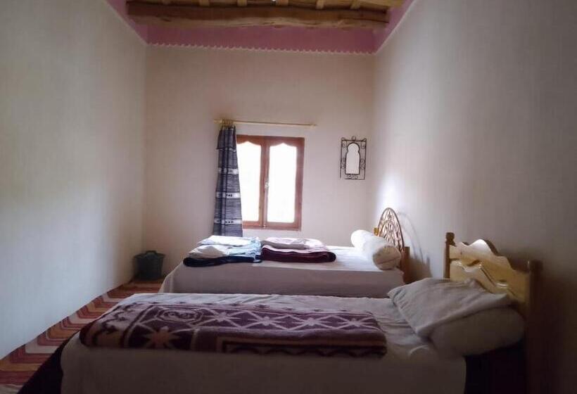 هتل Hôtel Auberge Etoile Dades