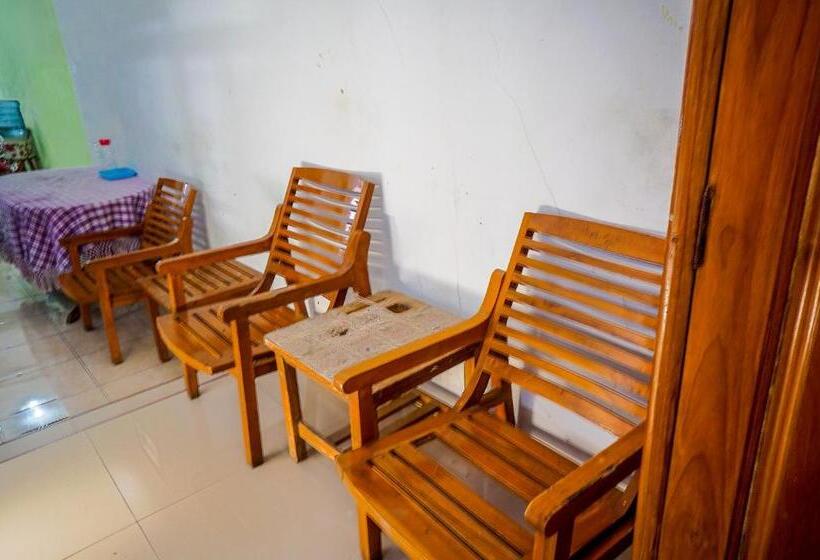 فندق Oyo 93069 Penginapan Sumber Rizki