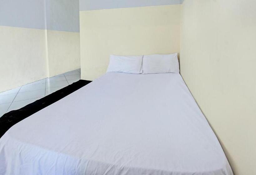 فندق Oyo Life 92853 Kost 999