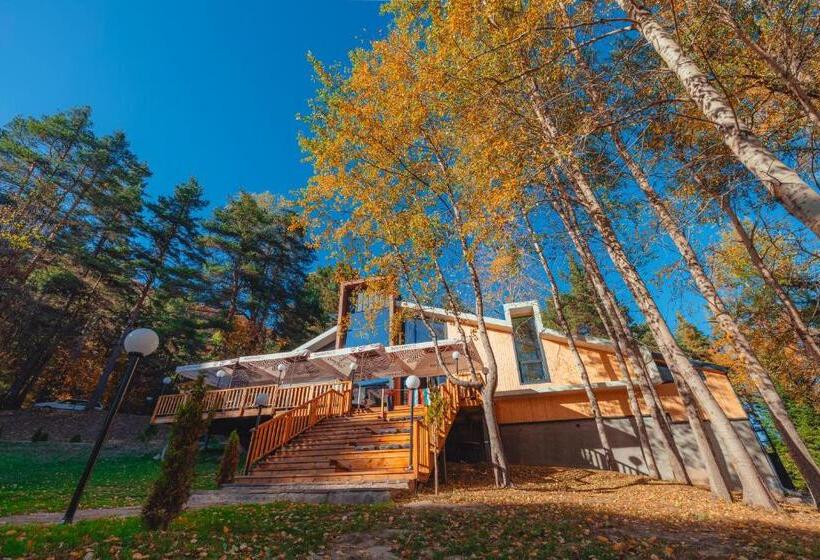 فندق Saint Constantine Mountain Retreat