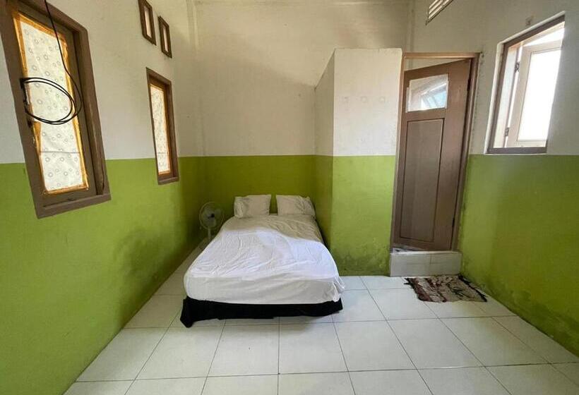호텔 Spot On 93075 Nova Jaya 2 Homestay Syariah