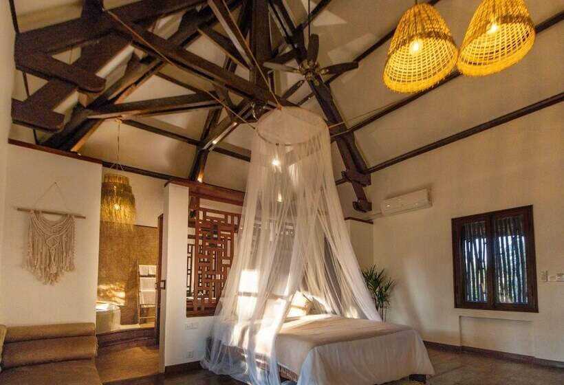 酒店 Through The Looking Glass Wellness Retreat Resort