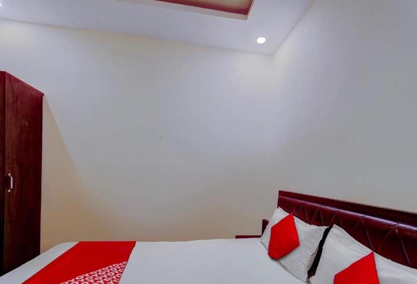 Flagship Hotel Days Inn