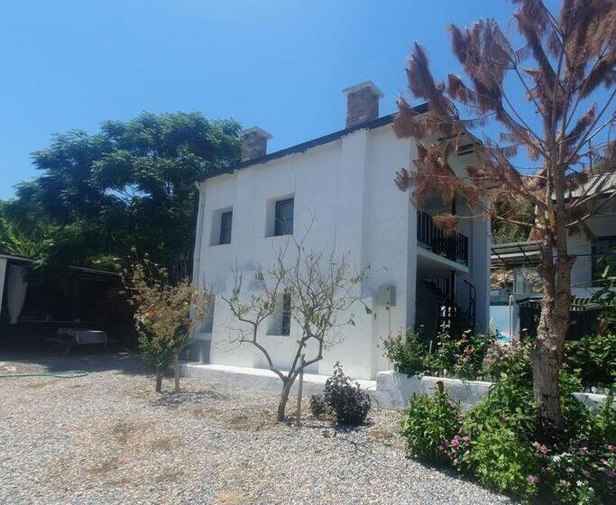 بنسيون Baykus Guesthouse Konukevi