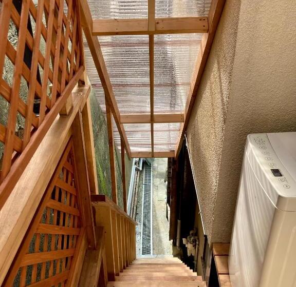 بنسيون Nostime Lodge 女性限定 Female Only