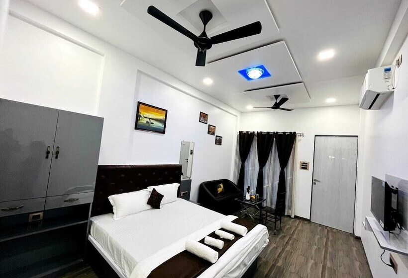 Relax Beach Resort