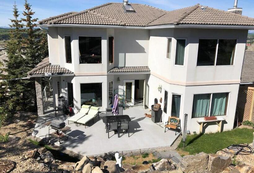 Rocky Mountain View Bed & Breakfast