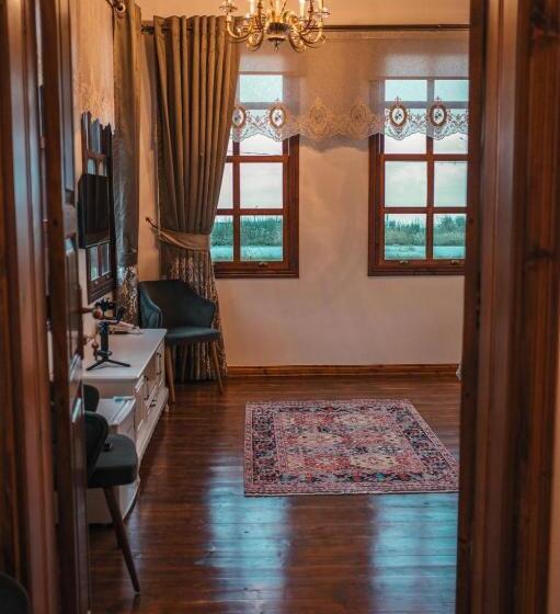 בית מלון כפרי ömer çakiroğlu Konağı