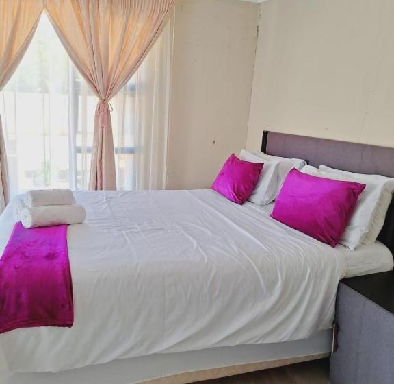 ペンション Genesis Guesthouze