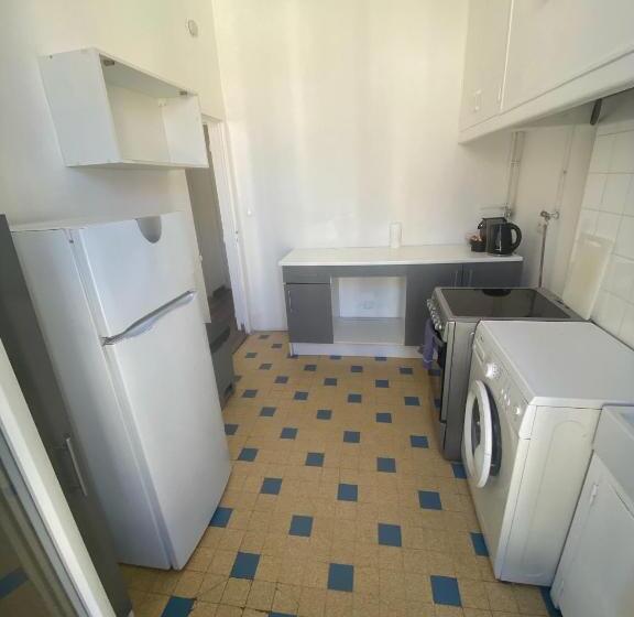 تختخواب و صبحانه Appartement Central De Caractère